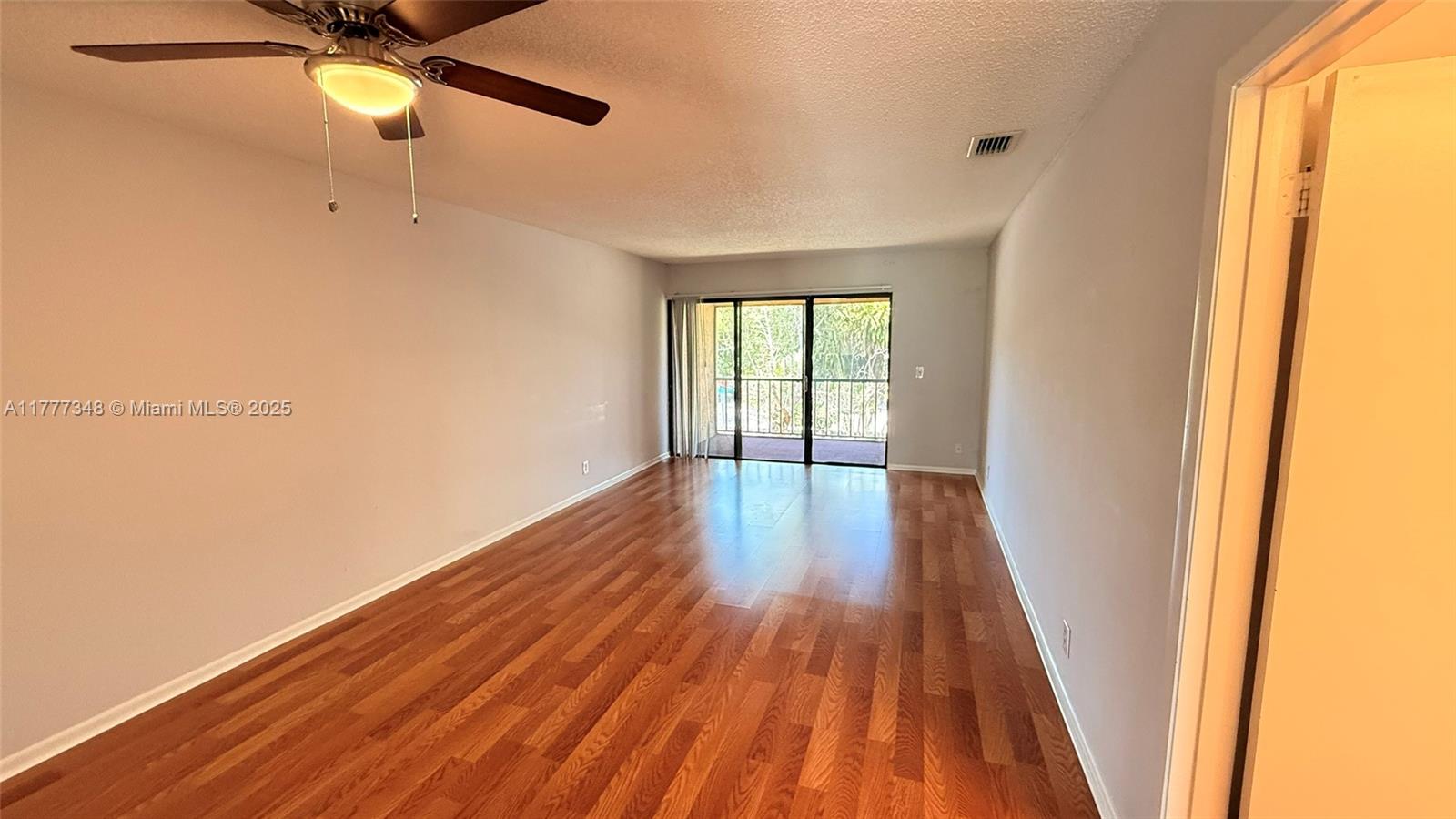 FOREST HILL VILLAS GARDEN - Residential Lease