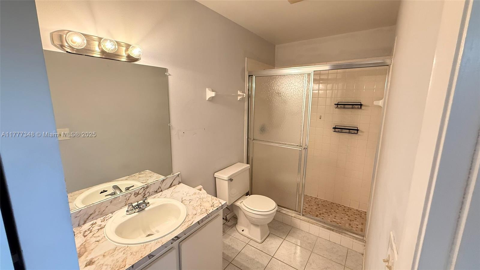 FOREST HILL VILLAS GARDEN - Residential Lease