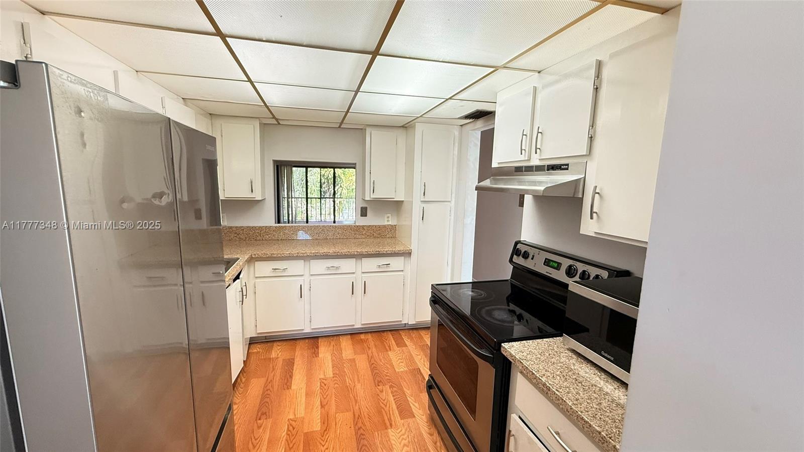 FOREST HILL VILLAS GARDEN - Residential Lease