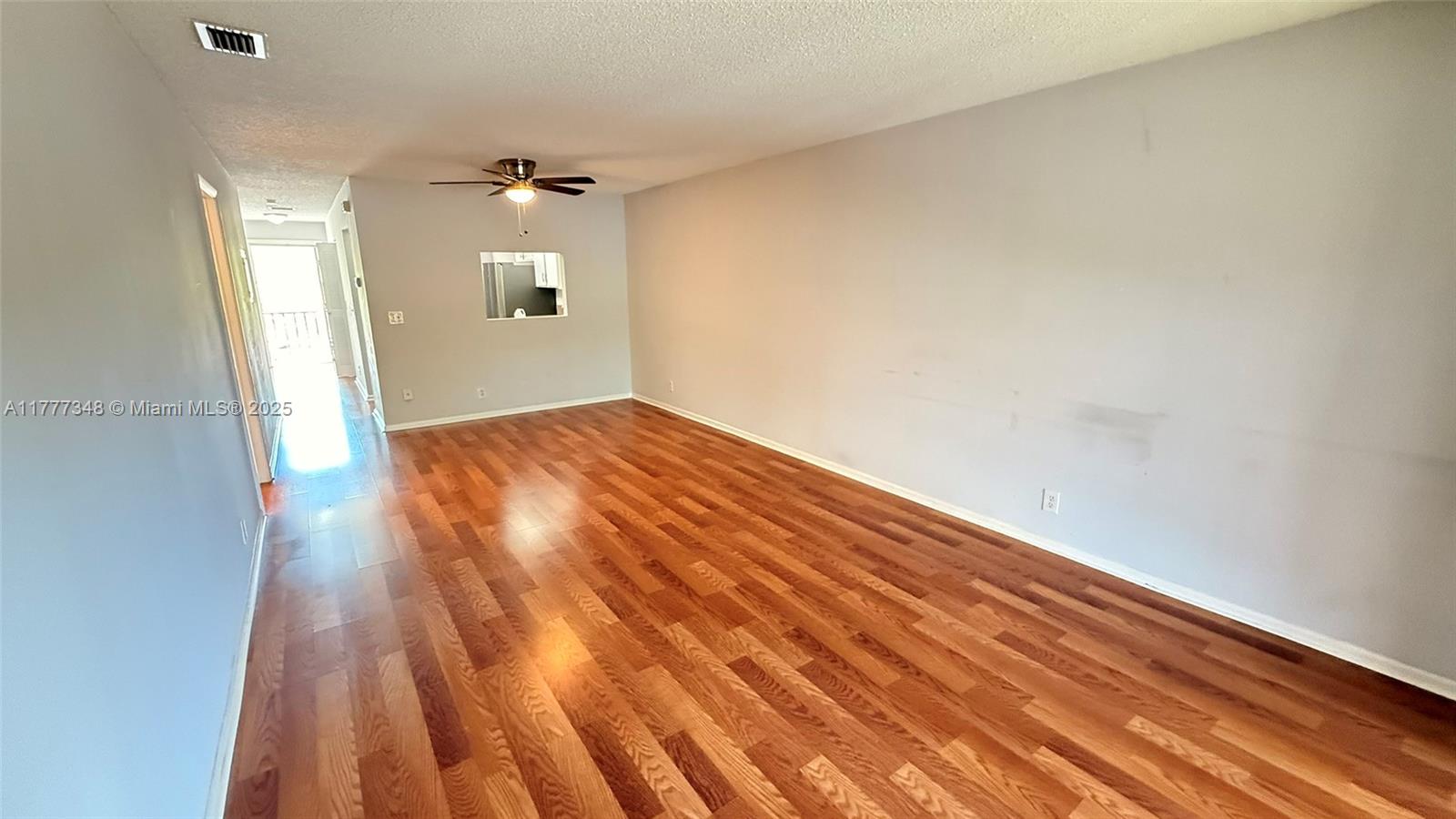 FOREST HILL VILLAS GARDEN - Residential Lease