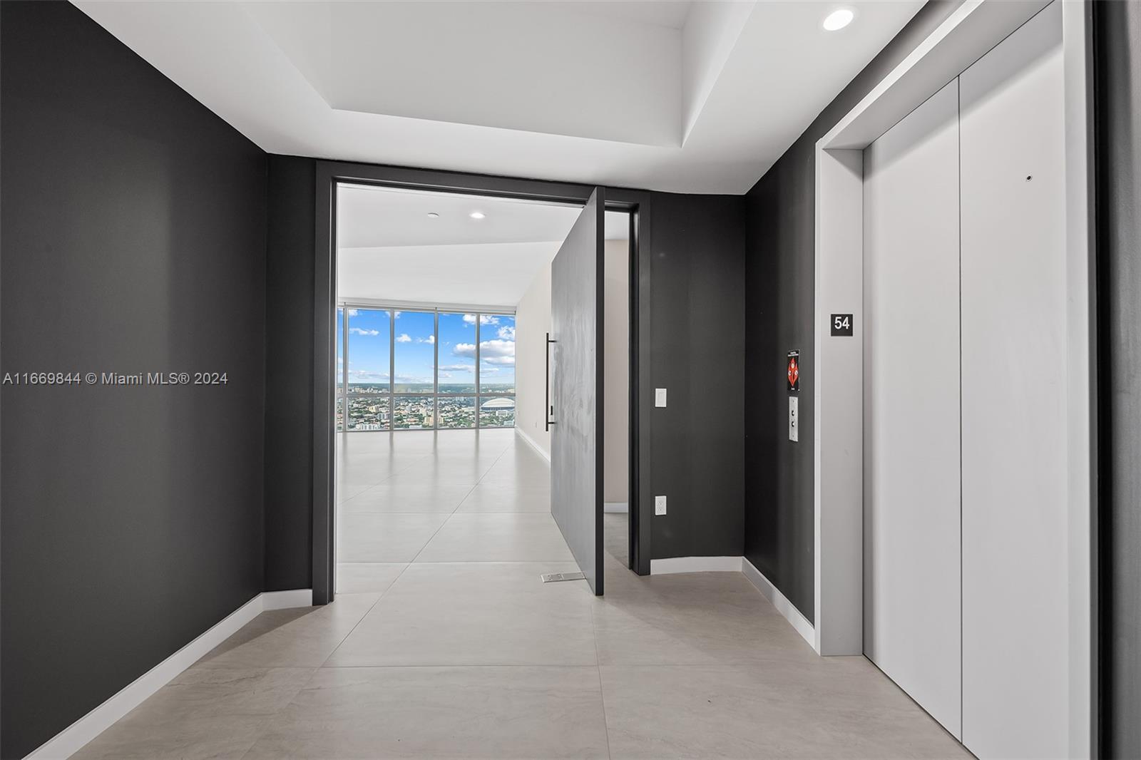 PARAMOUNT MIAMI WORLDCENT - Residential