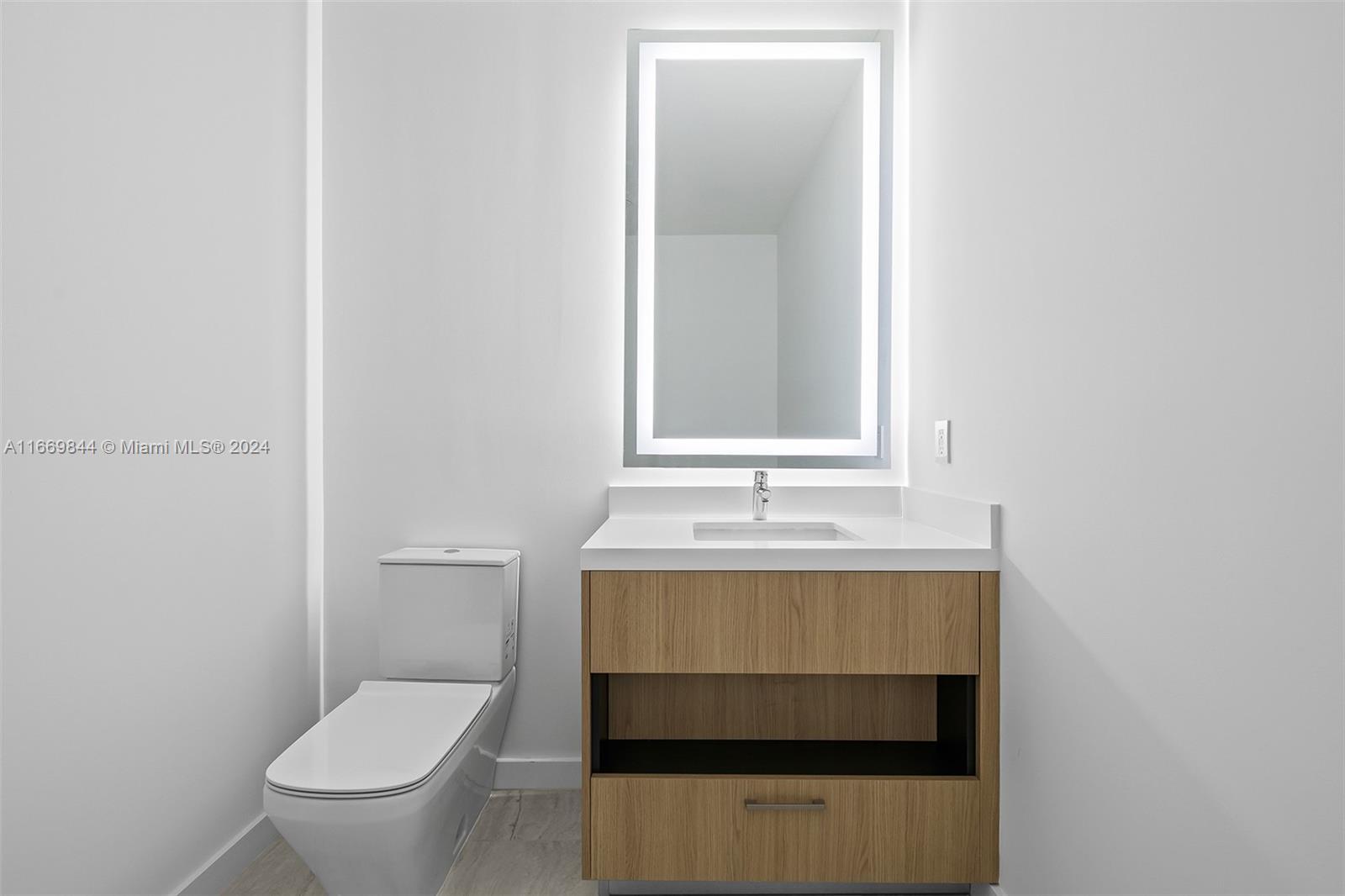 PARAMOUNT MIAMI WORLDCENT - Residential