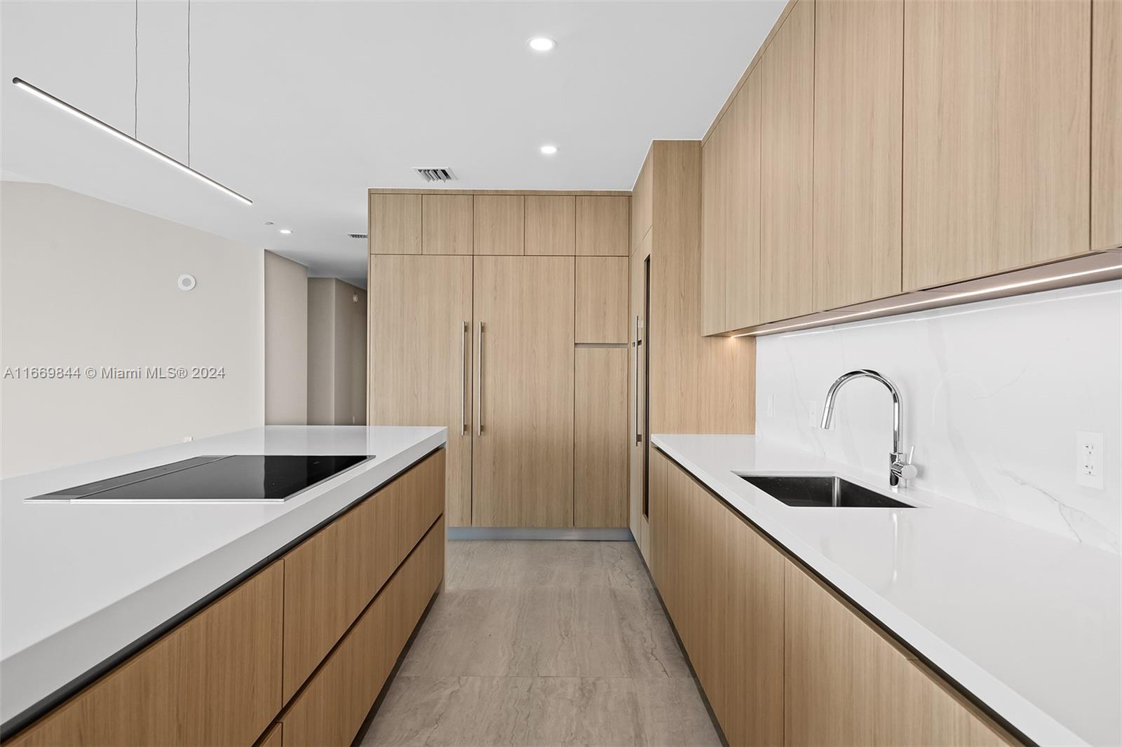PARAMOUNT MIAMI WORLDCENT - Residential
