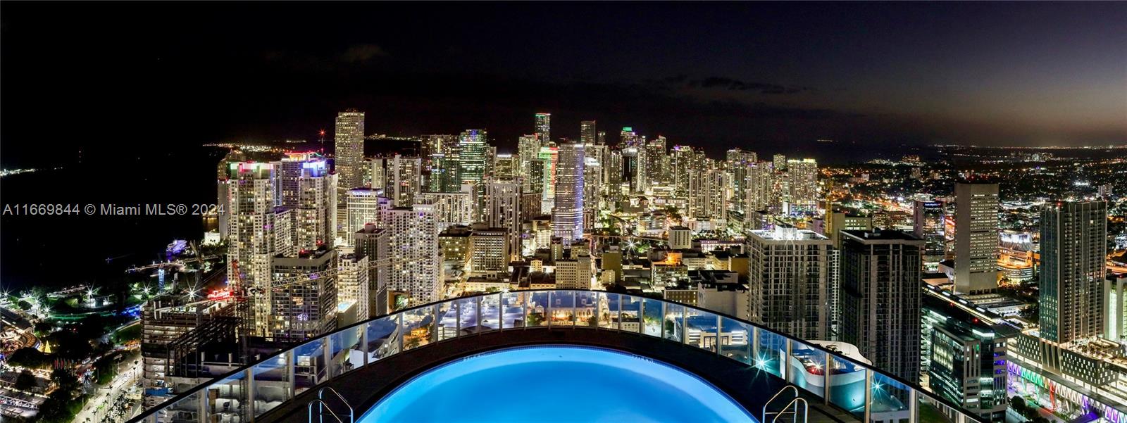 PARAMOUNT MIAMI WORLDCENT - Residential
