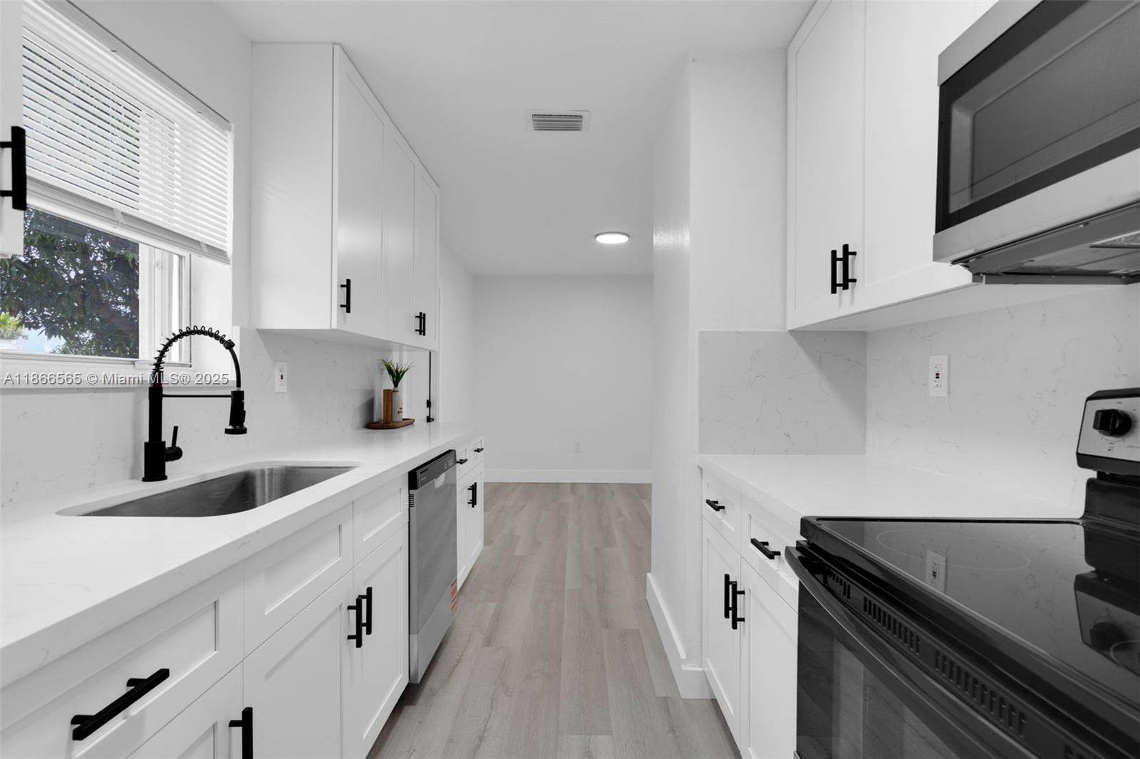 LIBERTY HOMES ESTATES SEC - Residential