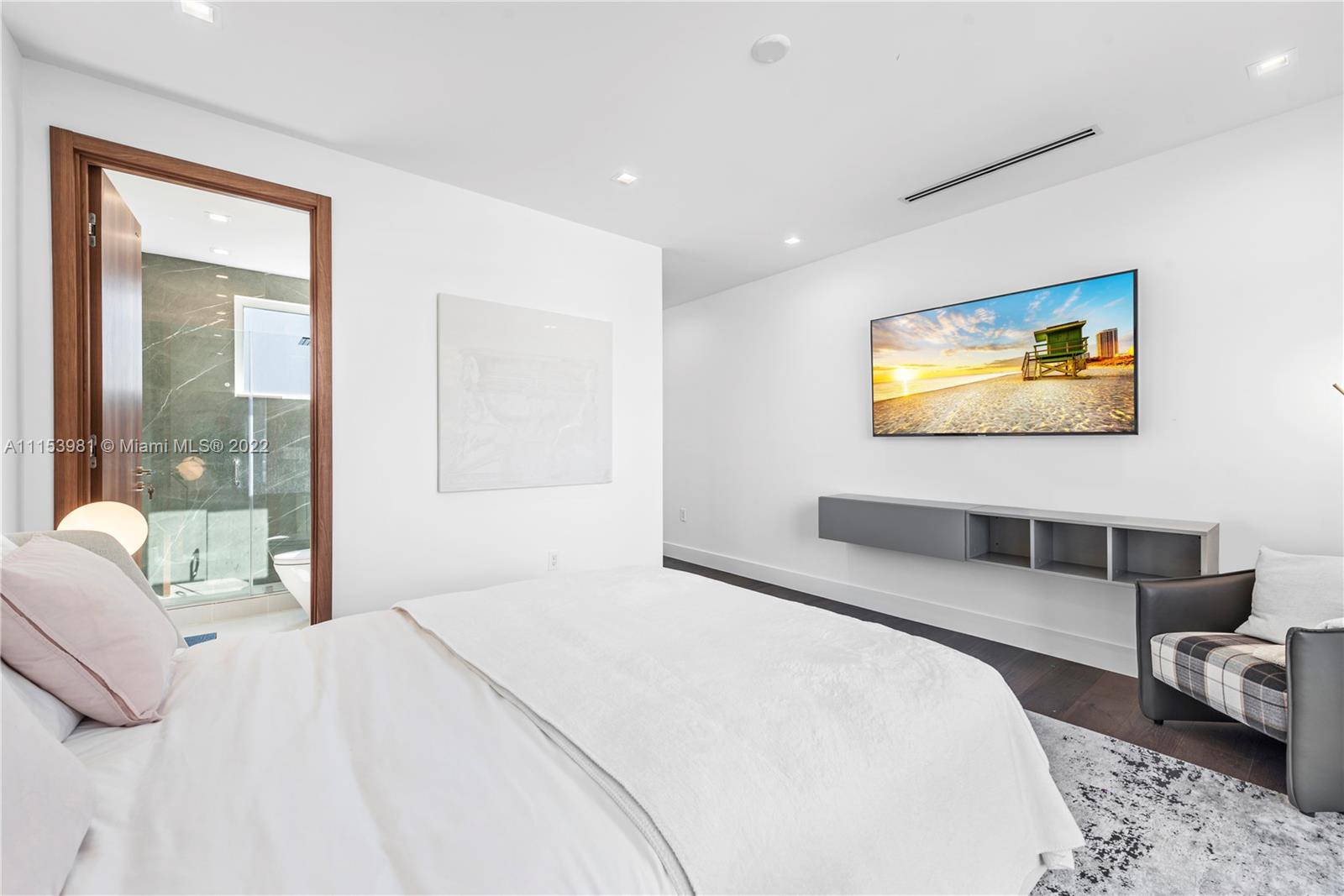 TROPICAL ISLE HOMES SUB 4 - Residential