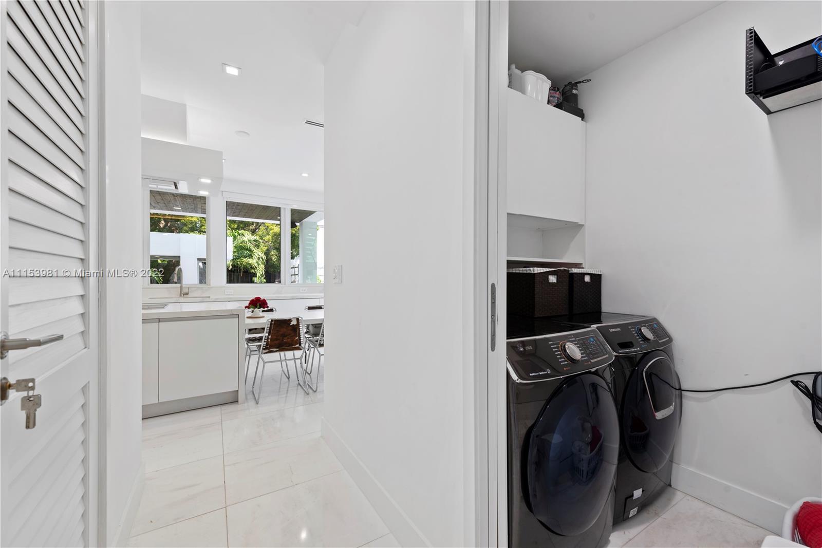 TROPICAL ISLE HOMES SUB 4 - Residential