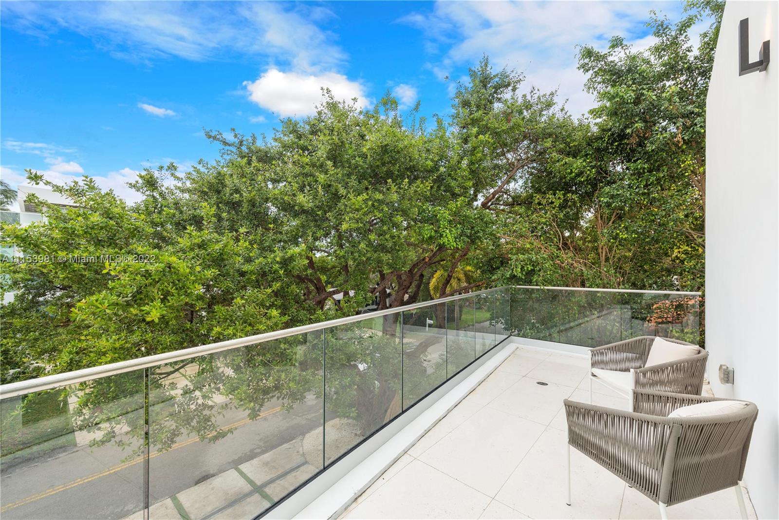 TROPICAL ISLE HOMES SUB 4 - Residential