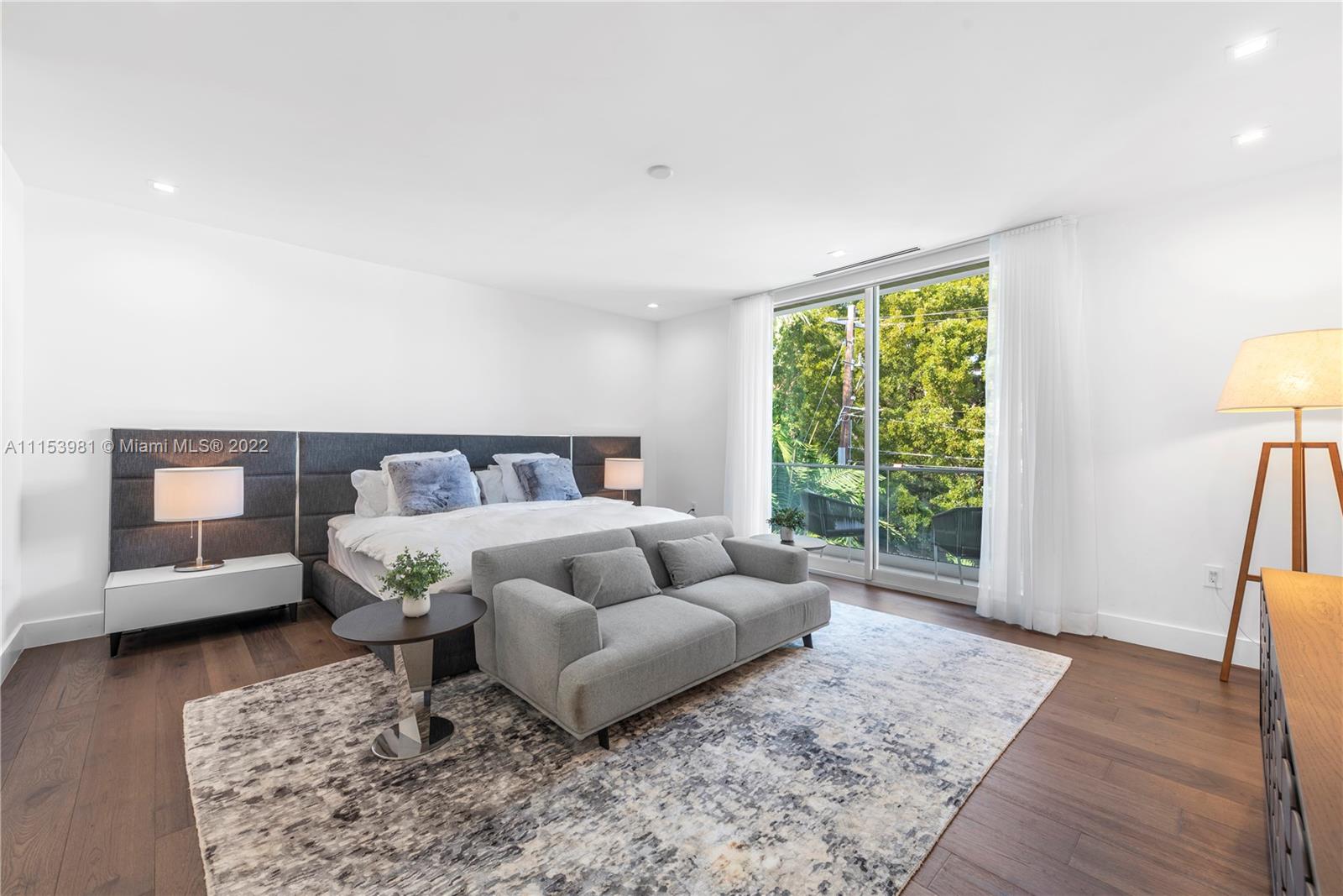 TROPICAL ISLE HOMES SUB 4 - Residential