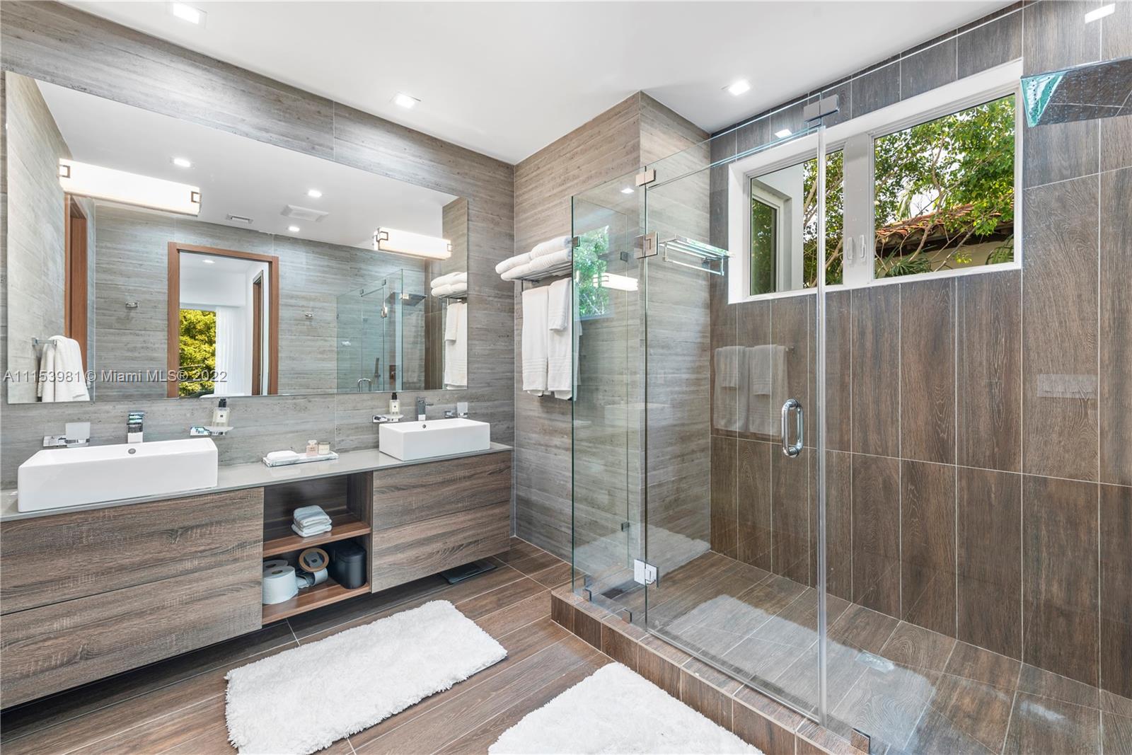 TROPICAL ISLE HOMES SUB 4 - Residential