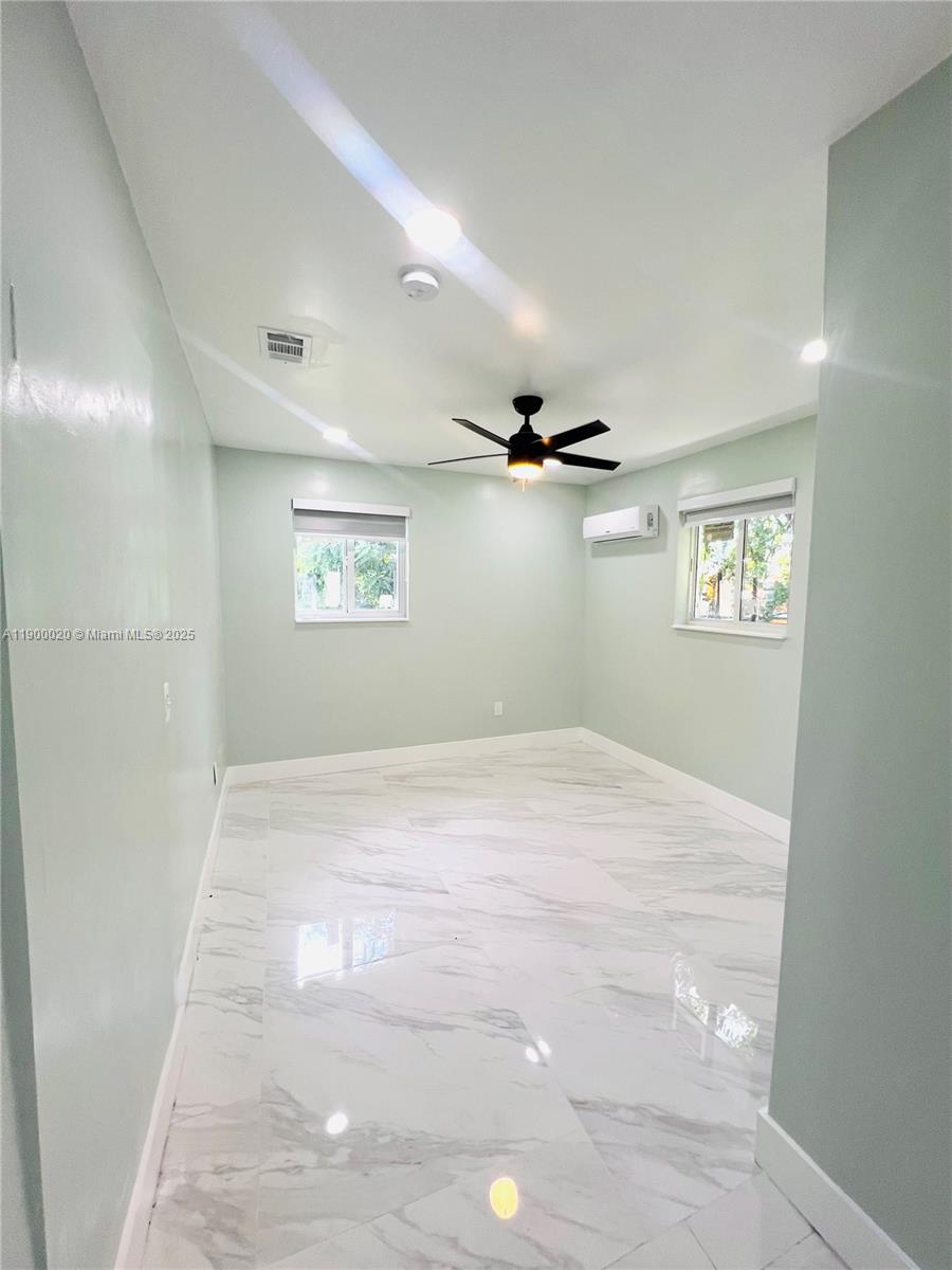 DIXIE HEIGHTS GARDEN - Residential Lease