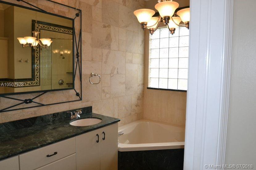 EMERALD OAKS - Residential Lease