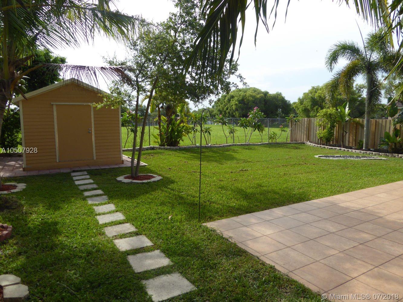 EMERALD OAKS - Residential Lease