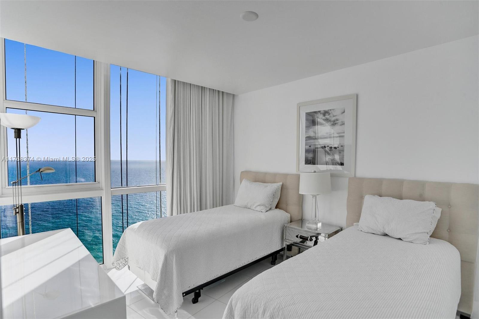 TRUMP ROYALE CONDO - Residential Lease