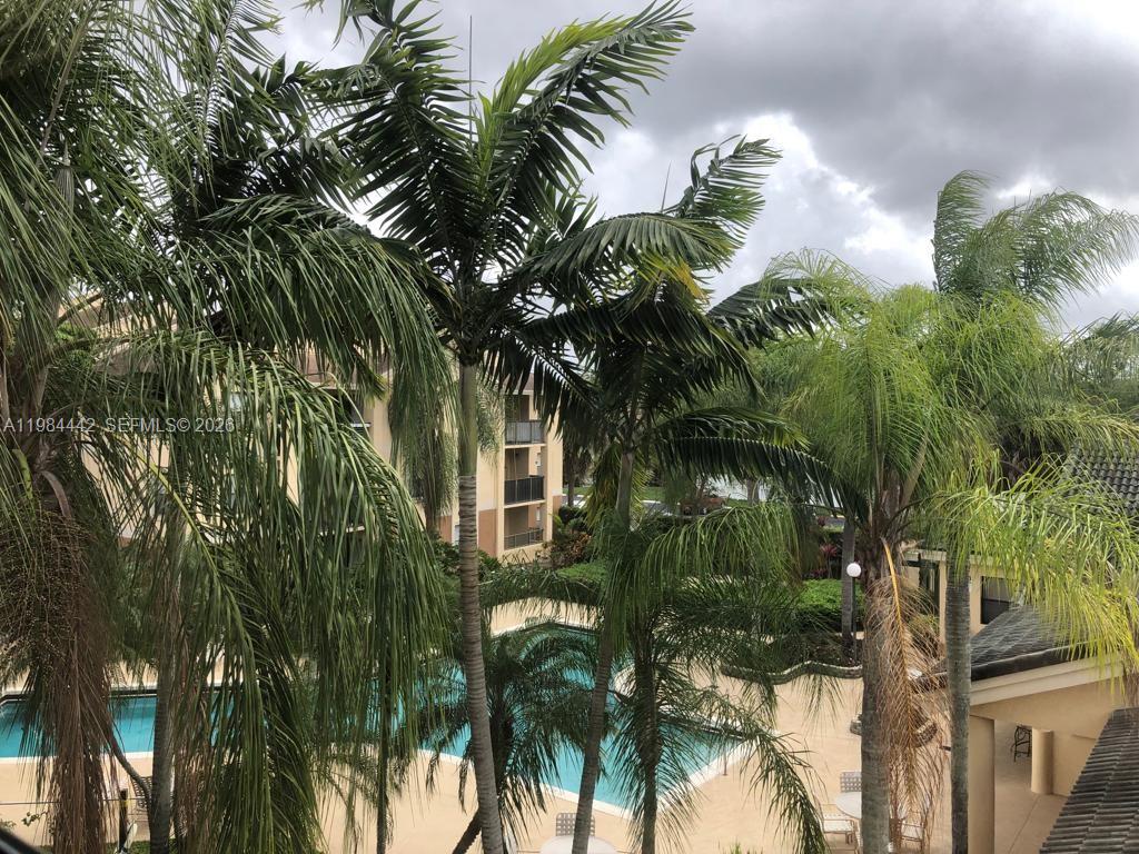 9999 Summerbreeze Dr 218