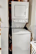 SUMMERBREEZE CONDO - Residential