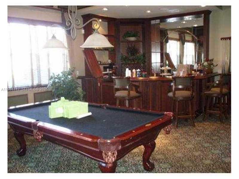 SUMMERBREEZE CONDO - Residential