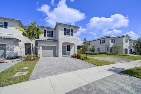 Tiny photo for 11881 NW 47th Mnr, Coral Springs, FL 33076 (MLS # A12077508)