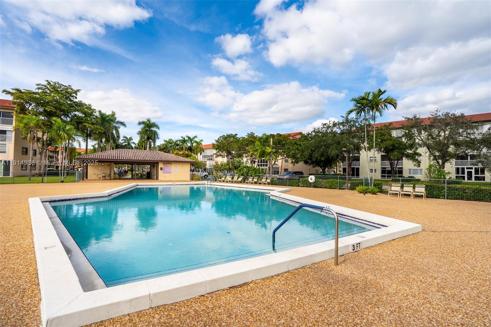 HAWTHORNE AT CENTURY VILL - Residential