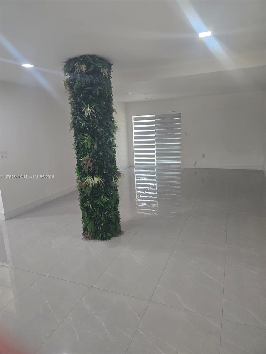 9373 Fontainebleau Blvd K107