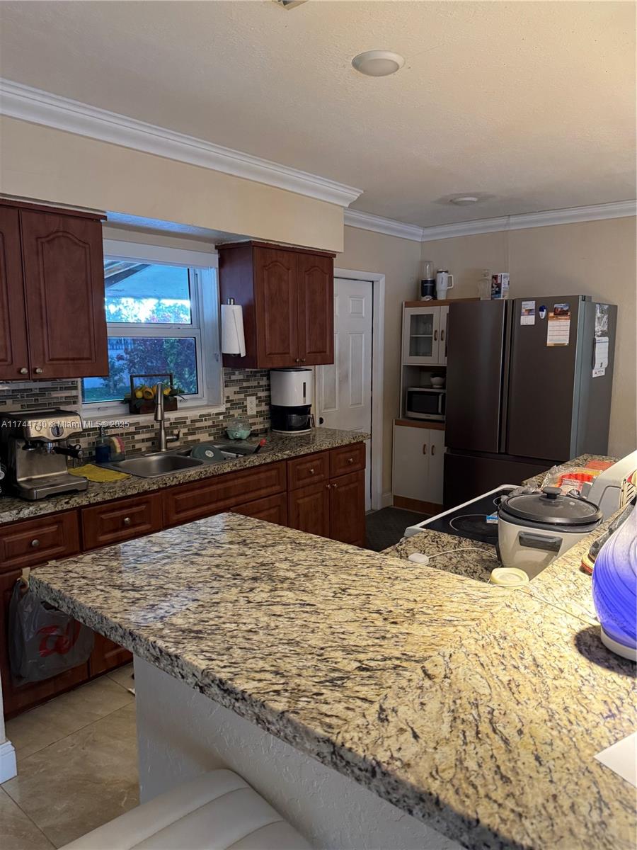 1ST ADDN TO GOLDEN HIGHLA - Residential