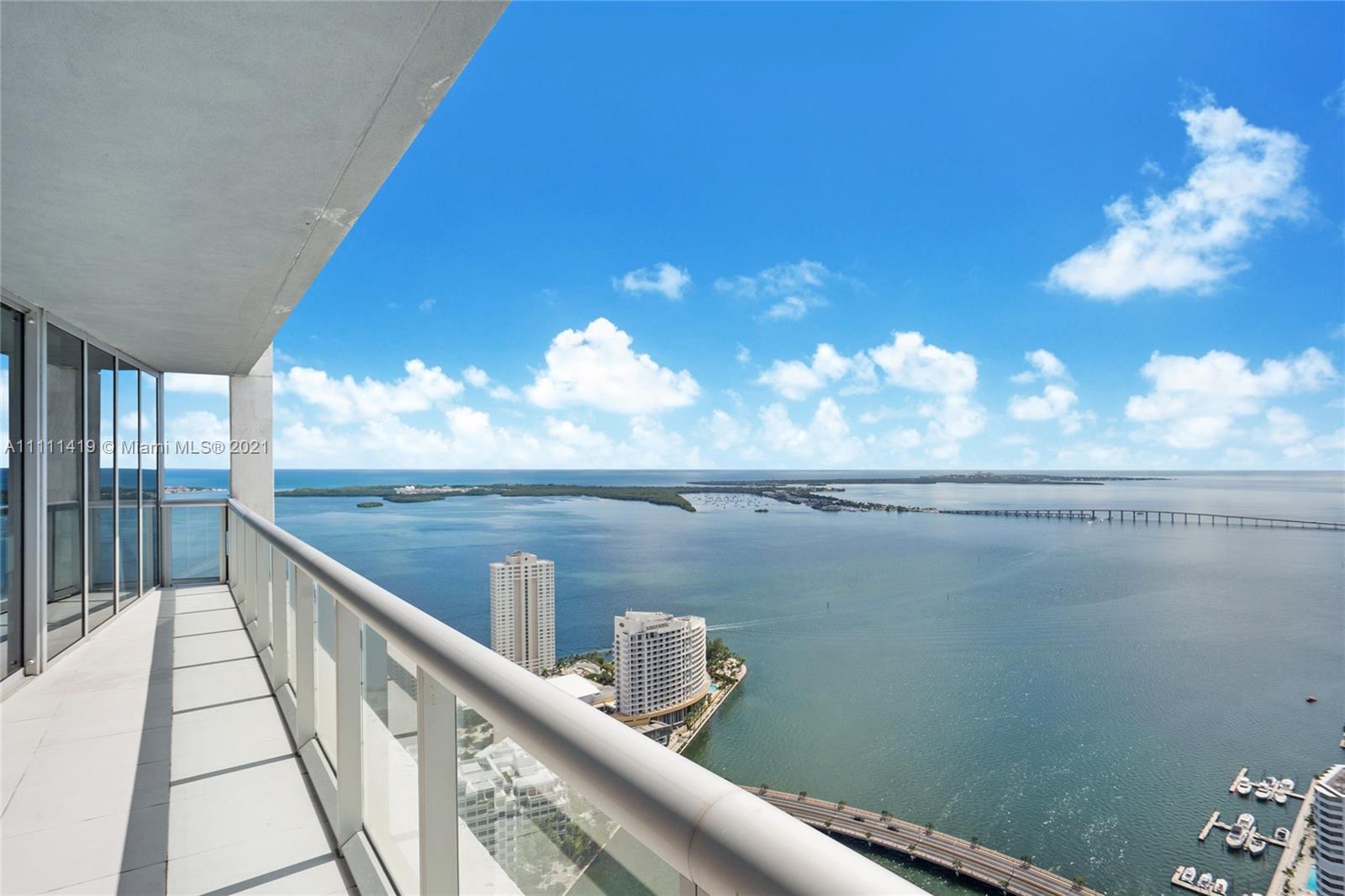 Tastefully furnished 3 bedroom unit at Icon Brickell on the 52nd floor. Stunning views of the ocean, bay, and intracoastal. Unit located on the SE corner boasting with tons of natural light. Owner has upgraded the kitchen counter, flooring, and all bathrooms...Bring your pickiest Renter! Unit will not last.