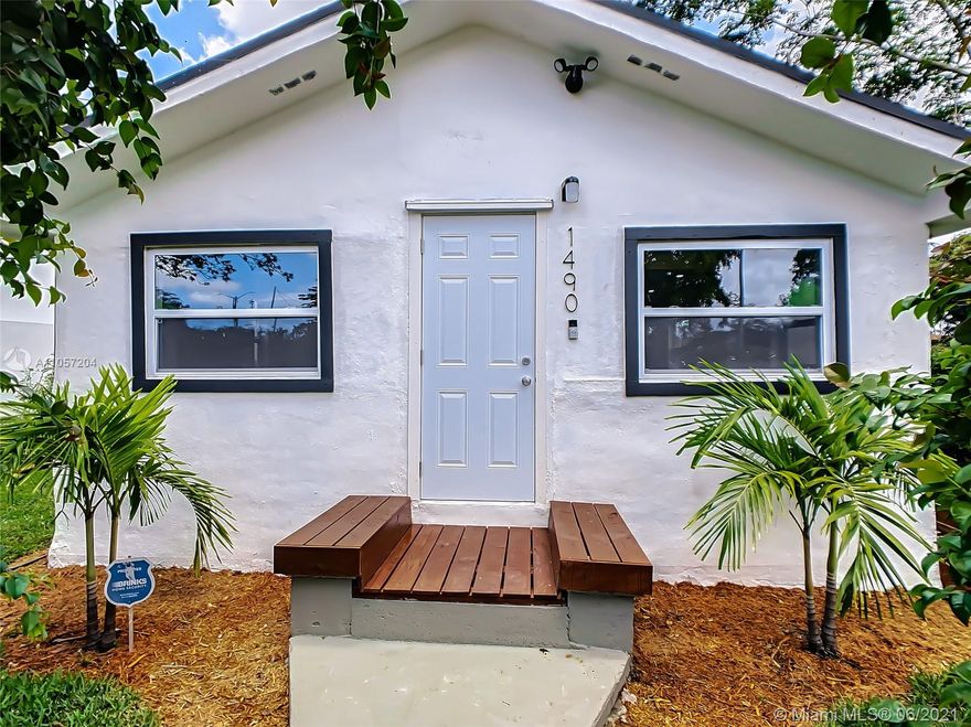 THE GARDEN HOME. This Completely Renovated 3 Bedroom 1 Full Bathroom Home Is Immaculate, Full Of Upgrades and sits on a DOUBLE LOT! Open Floor Plan With Recessed Lighting & Large Windows Throughout. Beautiful Kitchen Is Complete With Quartz Countertop and Beautiful Finishes. Fully Updated Bathroom With Dual Sinks. Laundry/Storage Room With Its Own Separate Entrance. Enjoy The Large Double Lot Perfect For Kids & Pets. This Garden Home Is Rich With A Fully Grown Avocado Tree and Oak Tree That Rest Completely Over The Yard Offering Natural Shade For Those Hot Summer Days. FOR THE INVESTOR: This Home Sits On a Double Lot With Enough Space to Add Another Unit And Generate More Income. Area Is In High Demand. Very Easy to Rent! Seller Motivated.