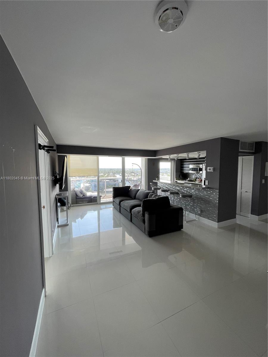 2841 N Ocean Blvd 1505, Fort Lauderdale, Broward County, Florida - 2 Bedrooms  
2 Bathrooms - 