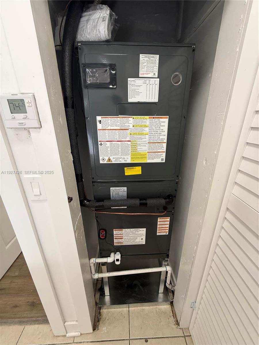 MONROE HEIGHTS - Residential Lease