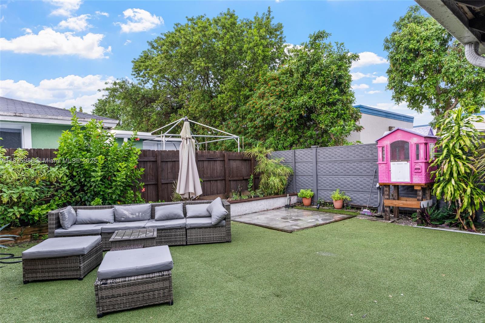 FAIRLAND GARDENS - Residential