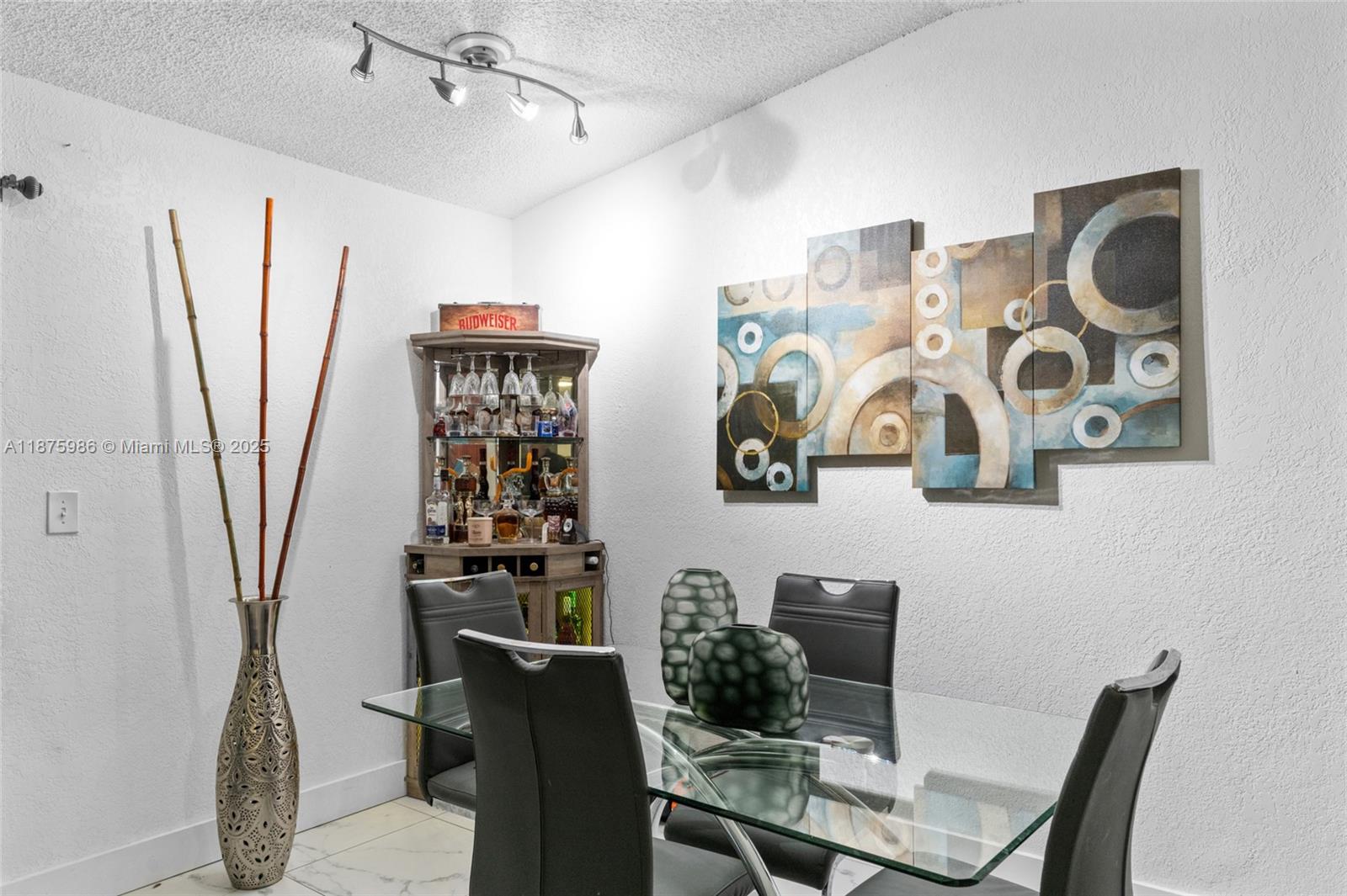 FAIRLAND GARDENS - Residential