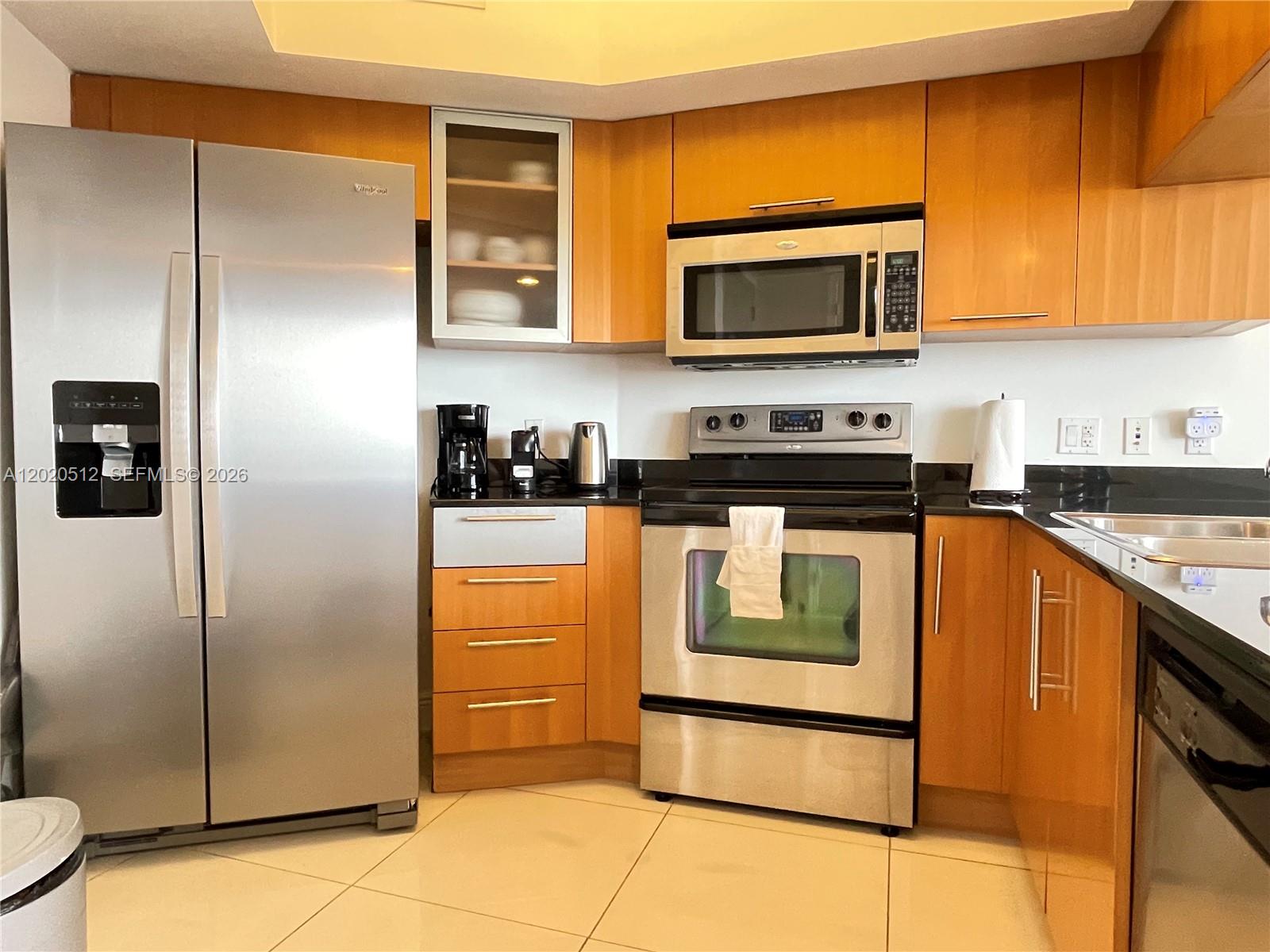 OPERA TOWER CONDO - Residential