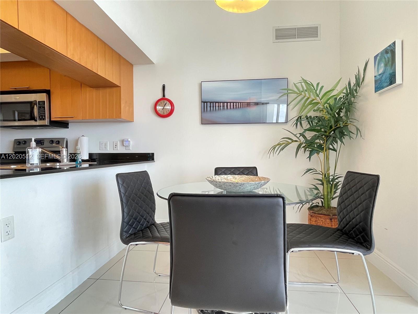 OPERA TOWER CONDO - Residential
