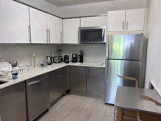 700 16TH ST APT 109, MIAMI BEACH, FL 33139 - Image fbc21550f12220dd4e18fe33bfbe484d/3037476686