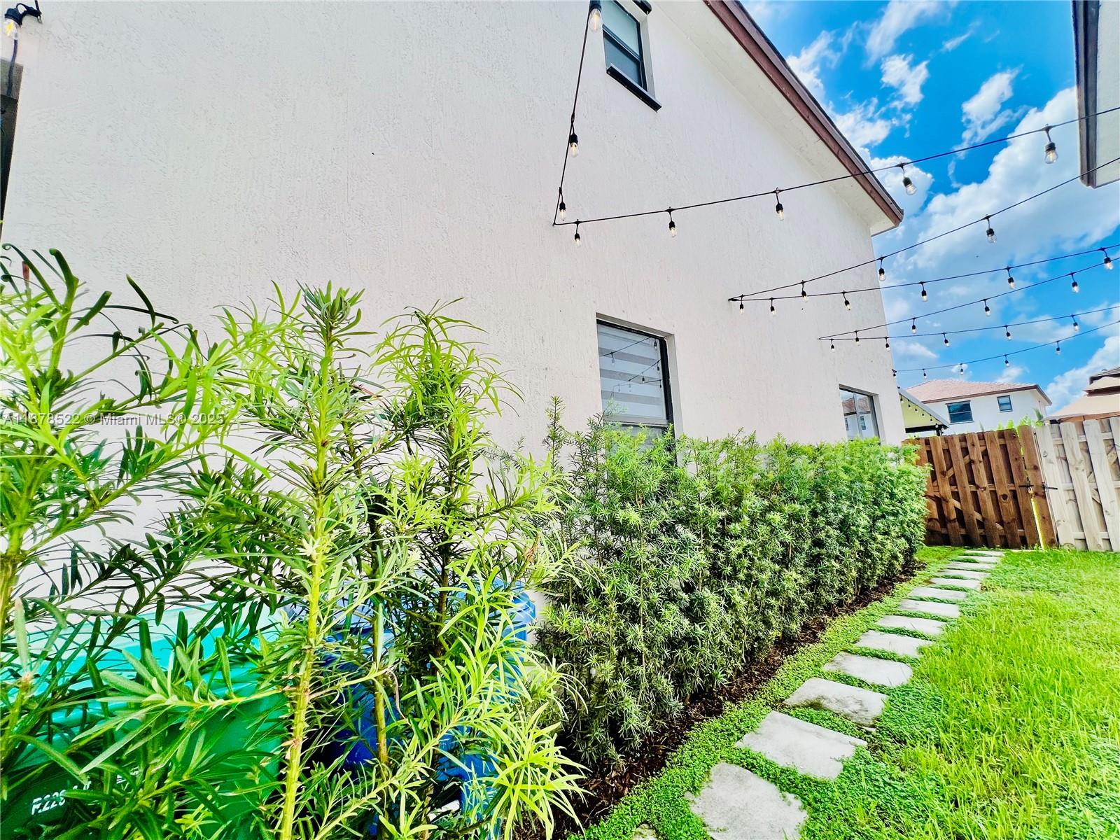 ALLAPATTAH GDNS - Residential