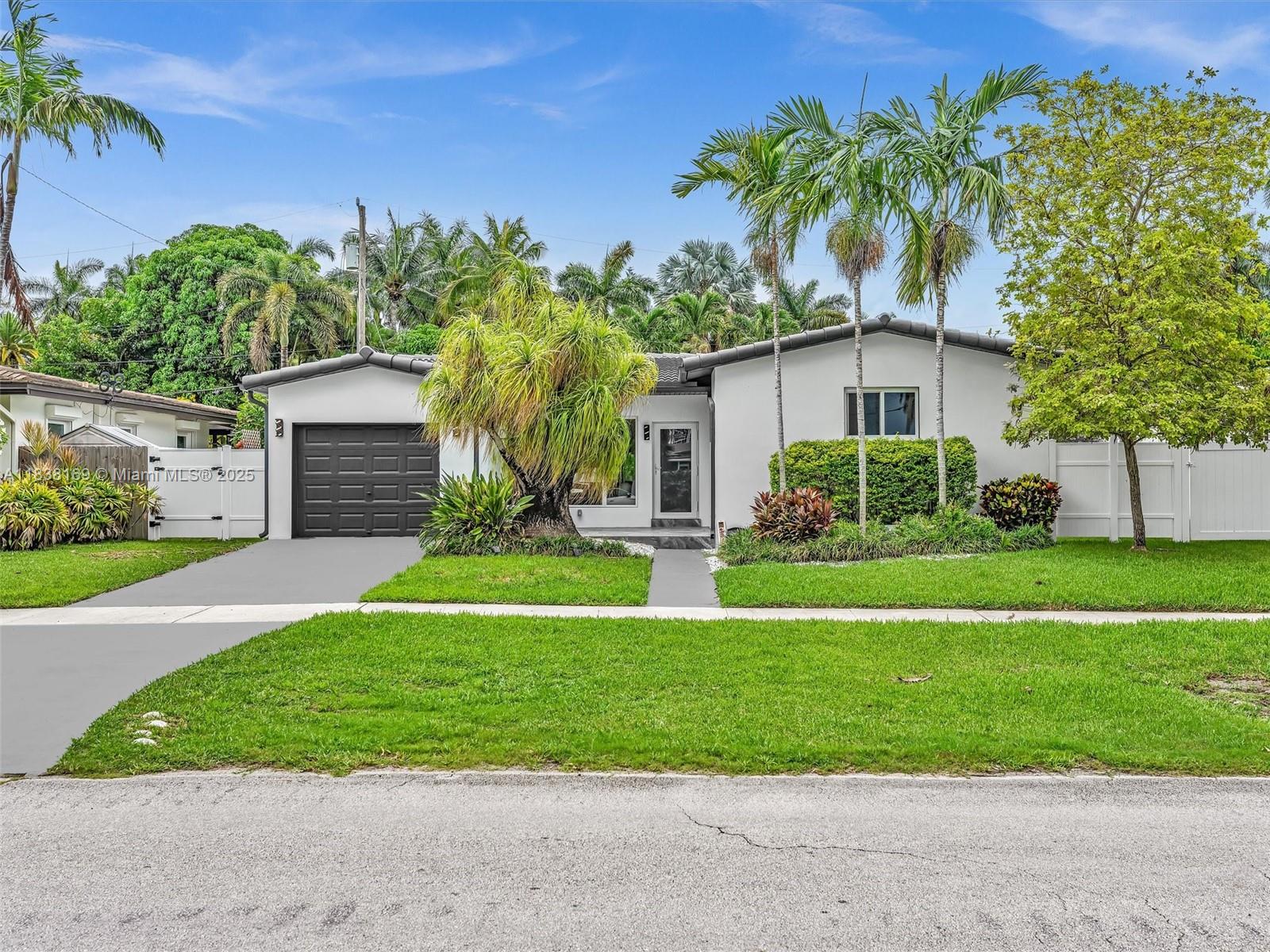 915 N 14th Ave