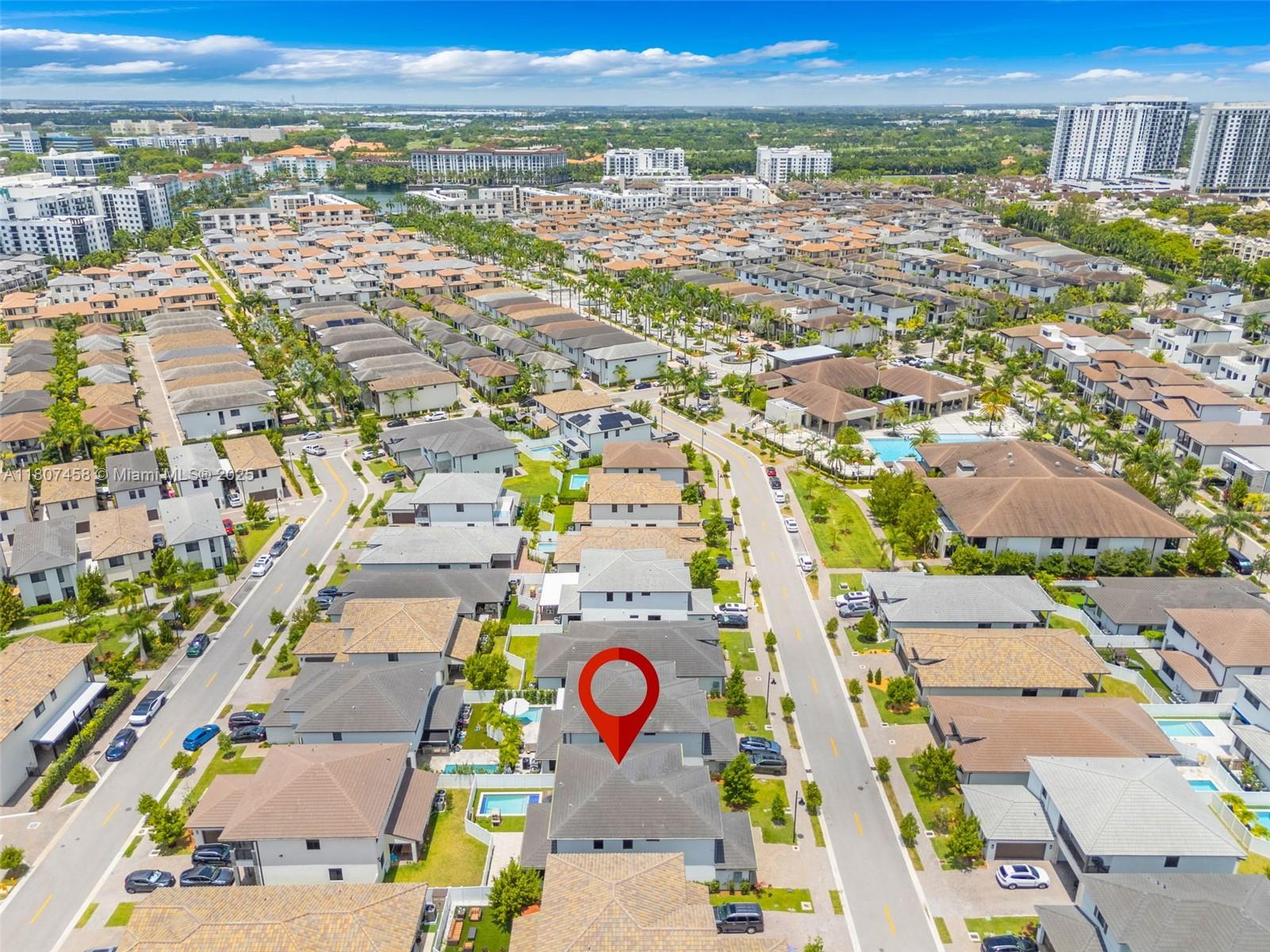 DOWNTOWN DORAL SOUTH PHAS - Residential
