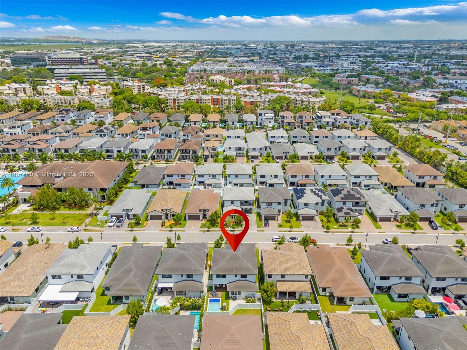 DOWNTOWN DORAL SOUTH PHAS - Residential