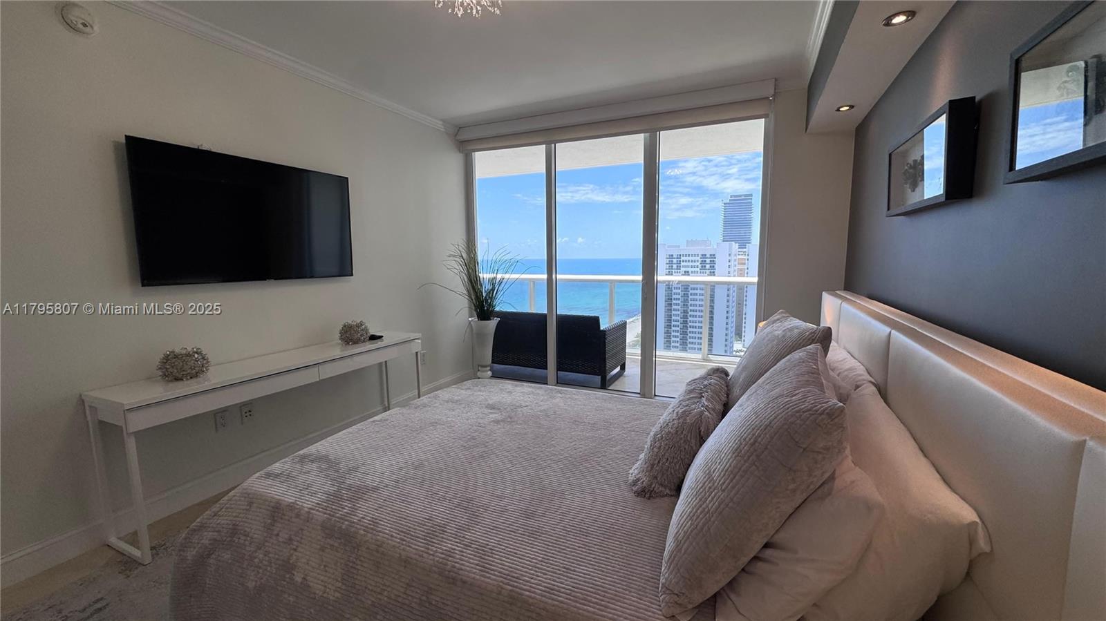 BEACH CLUB TWO CONDO - Residential Lease