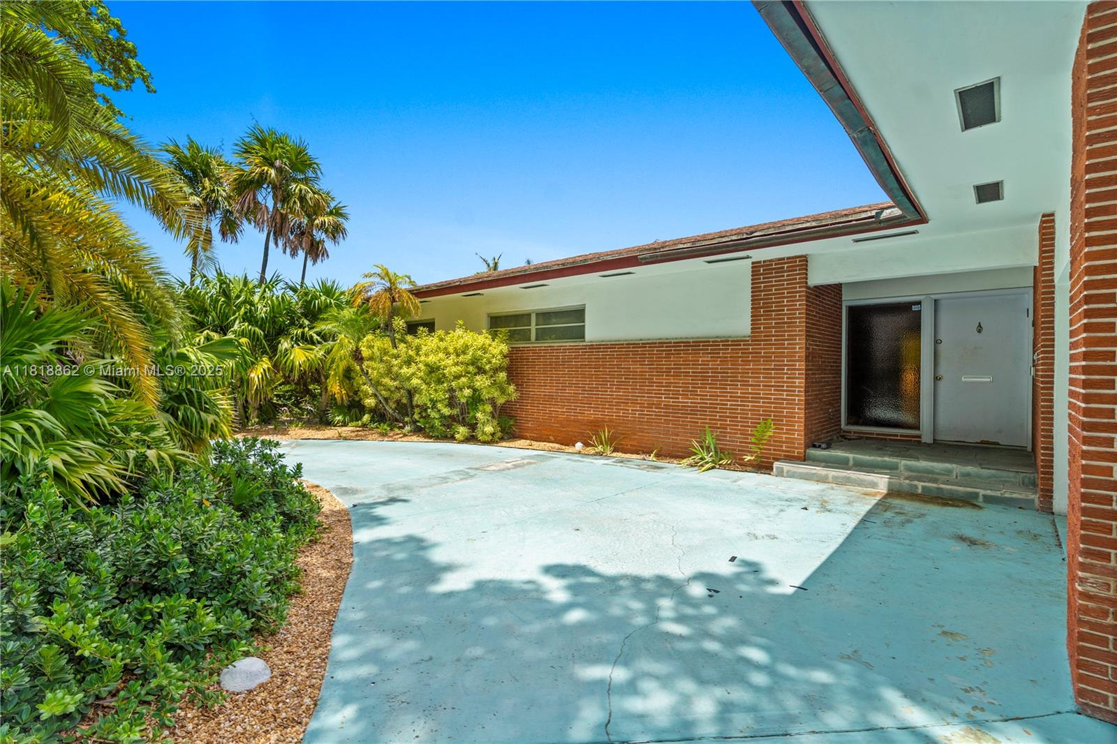 FLAMINGO TERRACE EXTENSIO - Residential