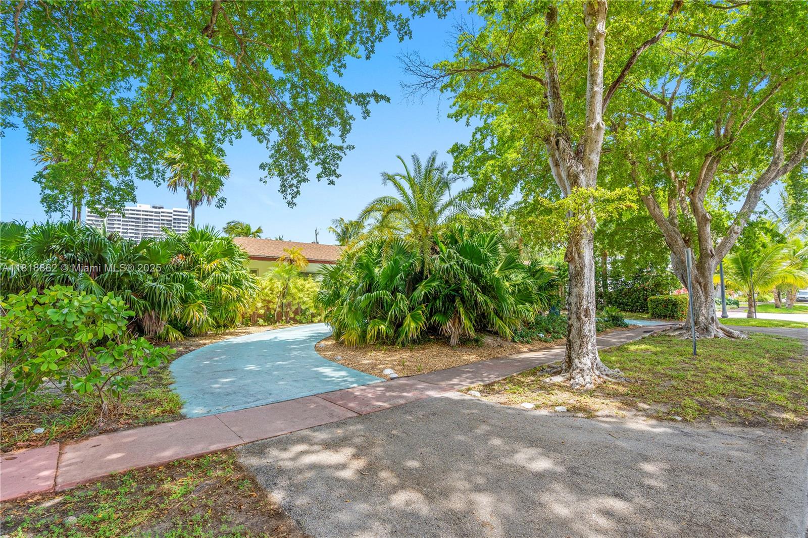 FLAMINGO TERRACE EXTENSIO - Residential