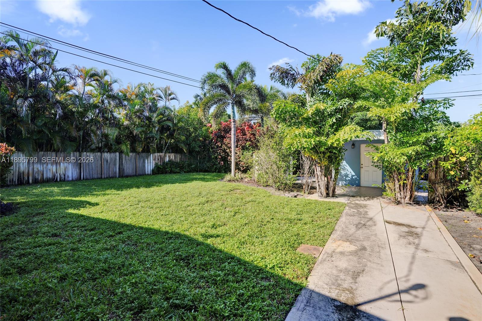 Poinsettia Heights - Residential