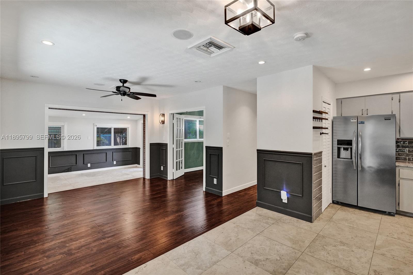 Poinsettia Heights - Residential