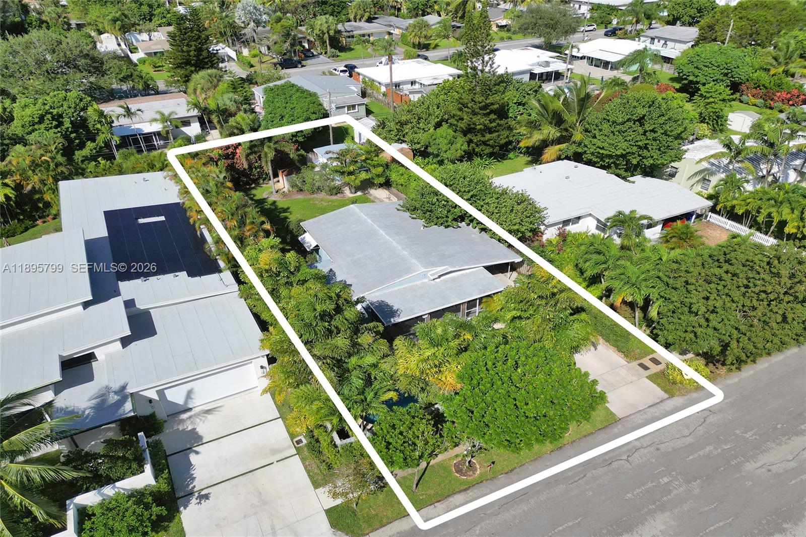 Poinsettia Heights - Residential