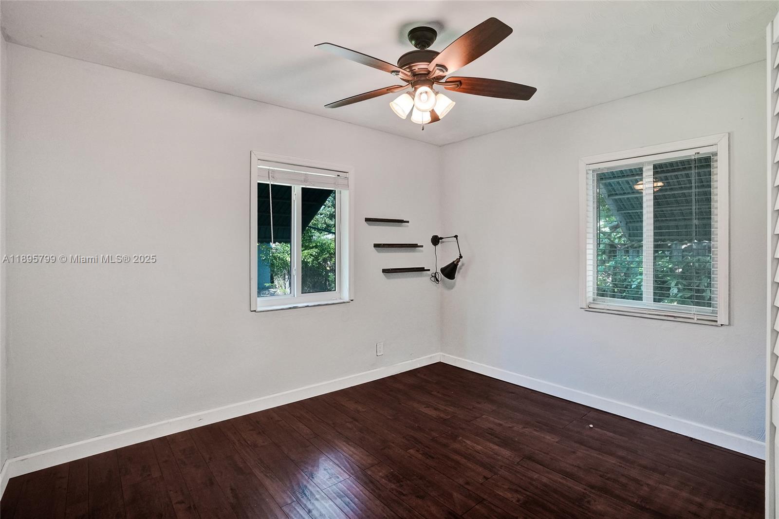 Poinsettia Heights - Residential