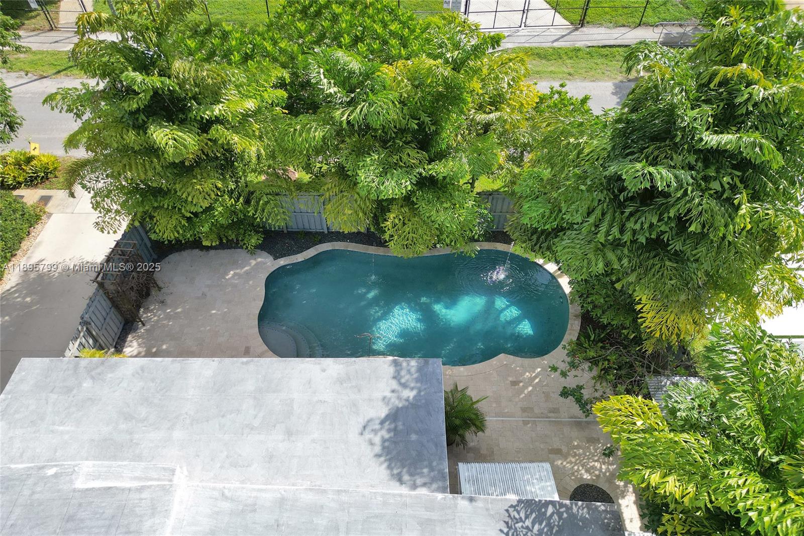 Poinsettia Heights - Residential