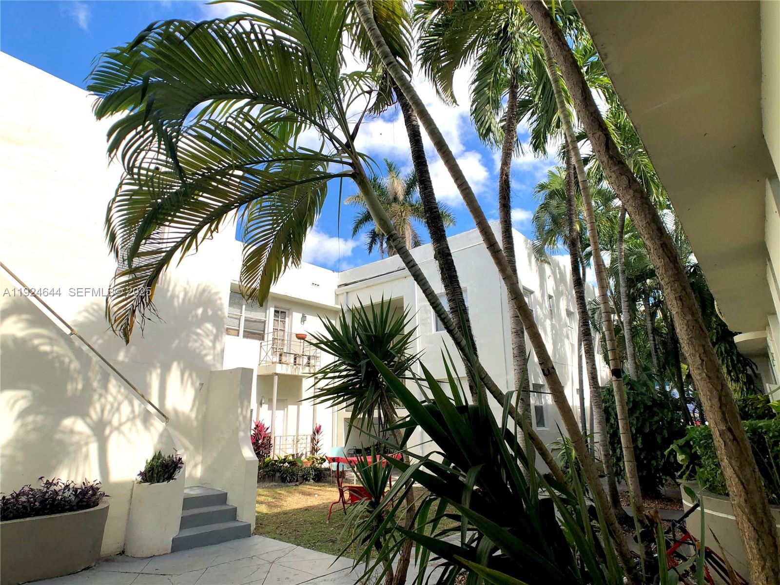 1030 Jefferson Ave 11