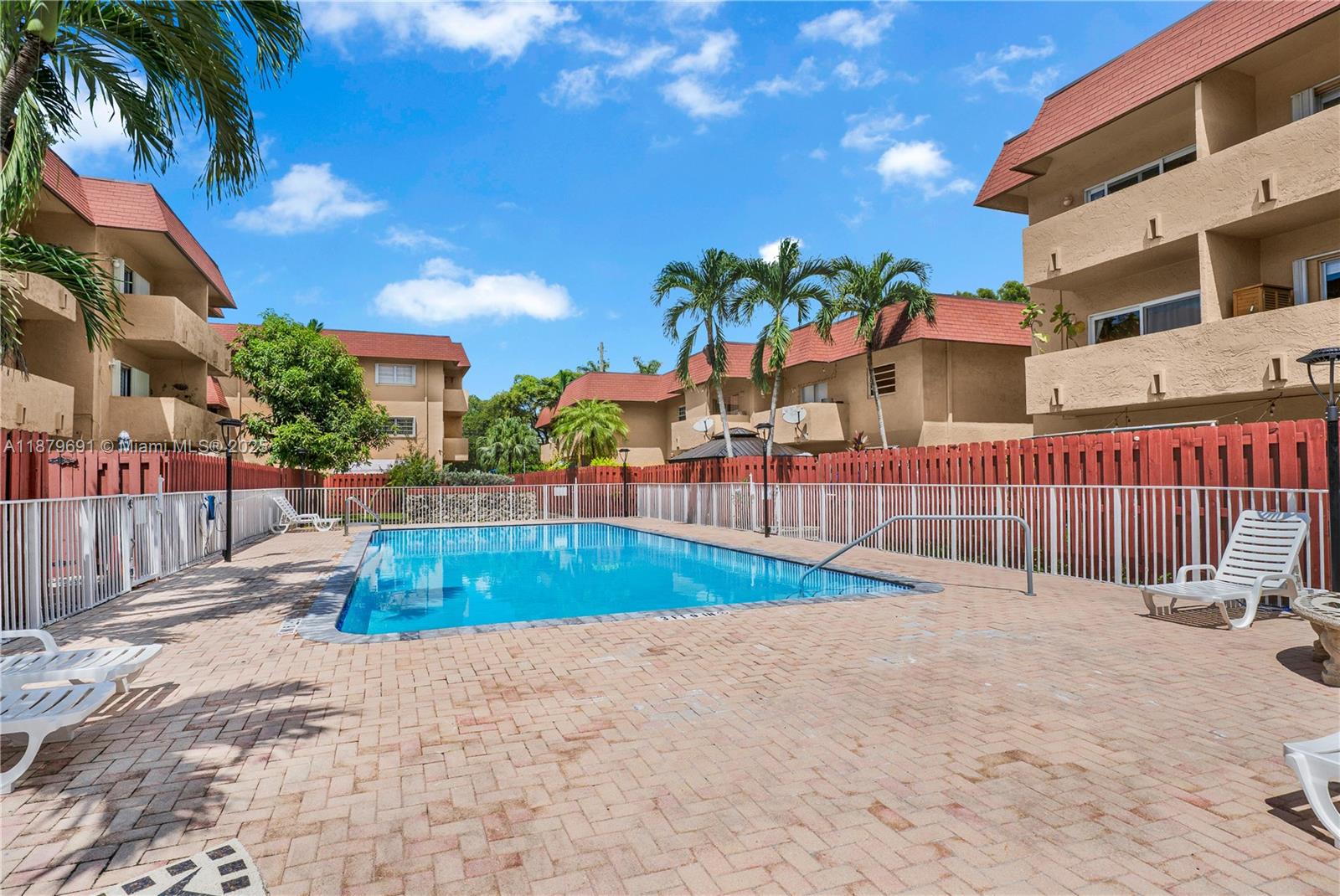 PUERTA DEL SOL CONDO - Residential