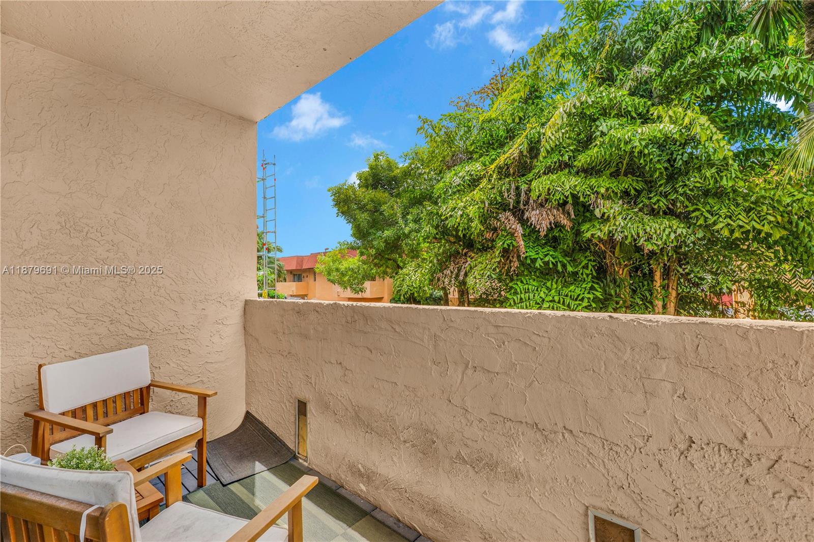 PUERTA DEL SOL CONDO - Residential