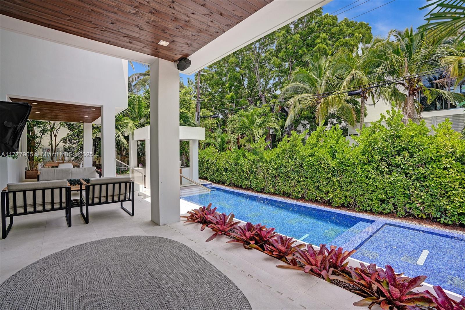 TROPICAL ISLE HOMES SUB 4 - Residential